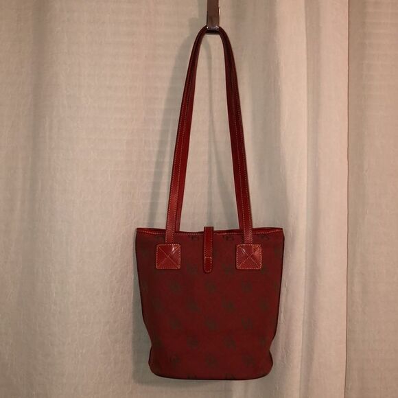 Dooney & Bourke Red Canvas Leather Combo DB Logo Bucket Shoulder Bag Purse - Picture 4 of 15